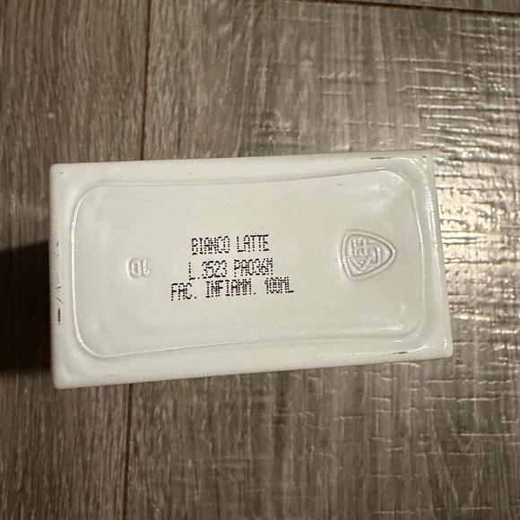 Bianco Latte Eau de Parfum by Giardini Di Toscana 100ml 3.4 oz - Picture 5 of 5